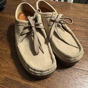 Clark’s Wallabee size 6.5 Womens Preppy Classics